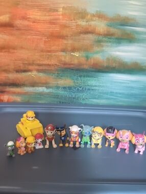 Paw Patrol Mini Figure Lot